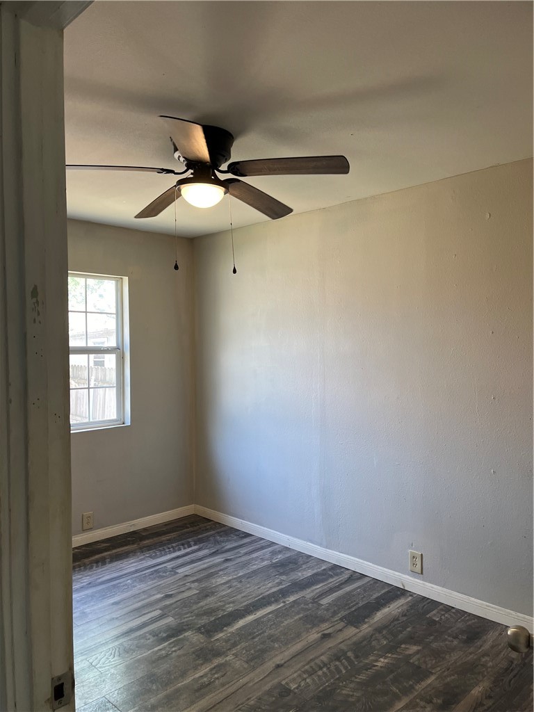 4418 Vestal St Property Photo 11