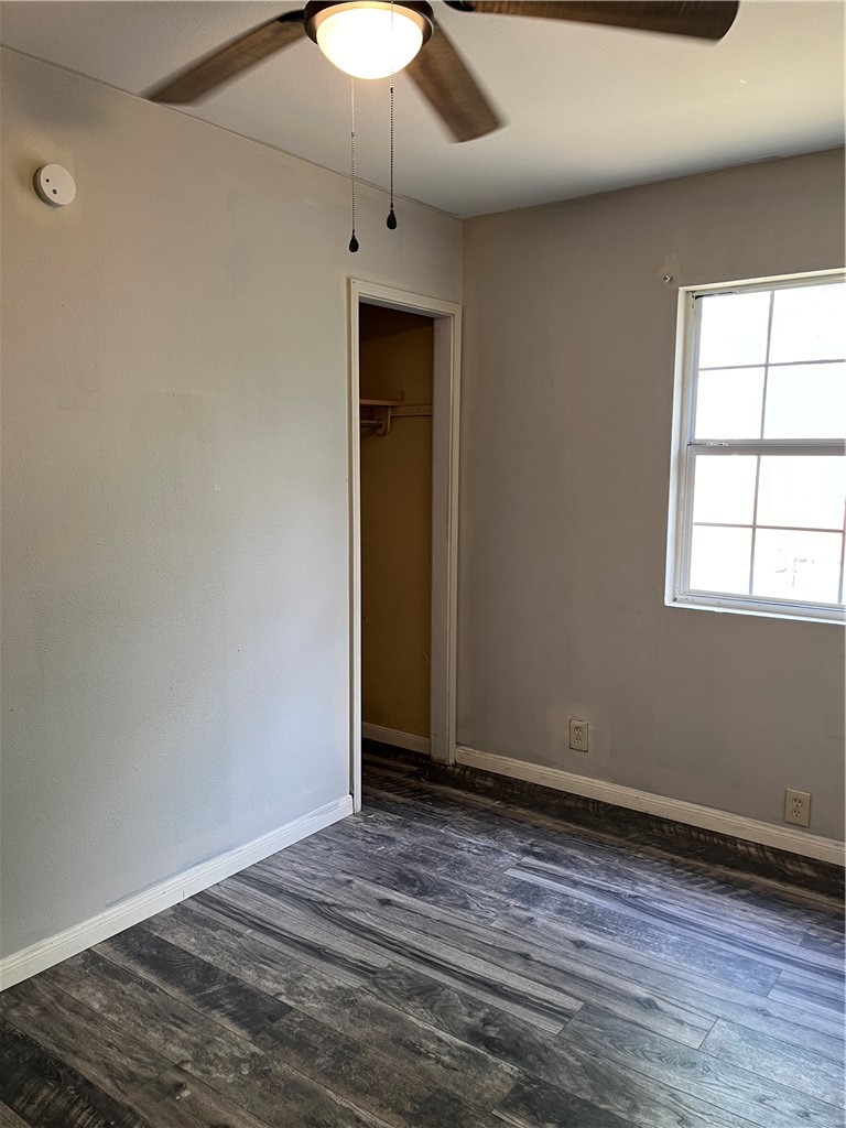 4418 Vestal St Property Photo 12