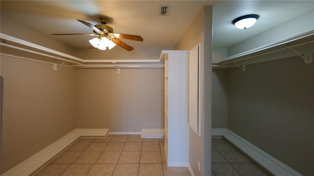 240 County Road 2112 Property Photo 6