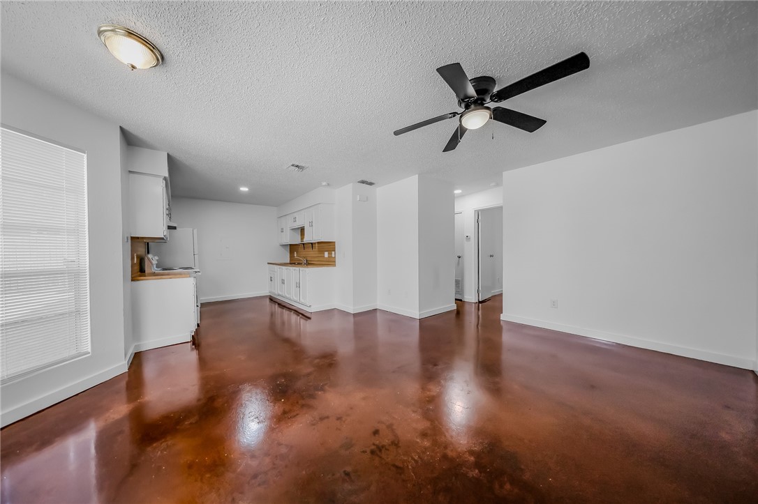 6641 Rhine Dr B Property Photo 2