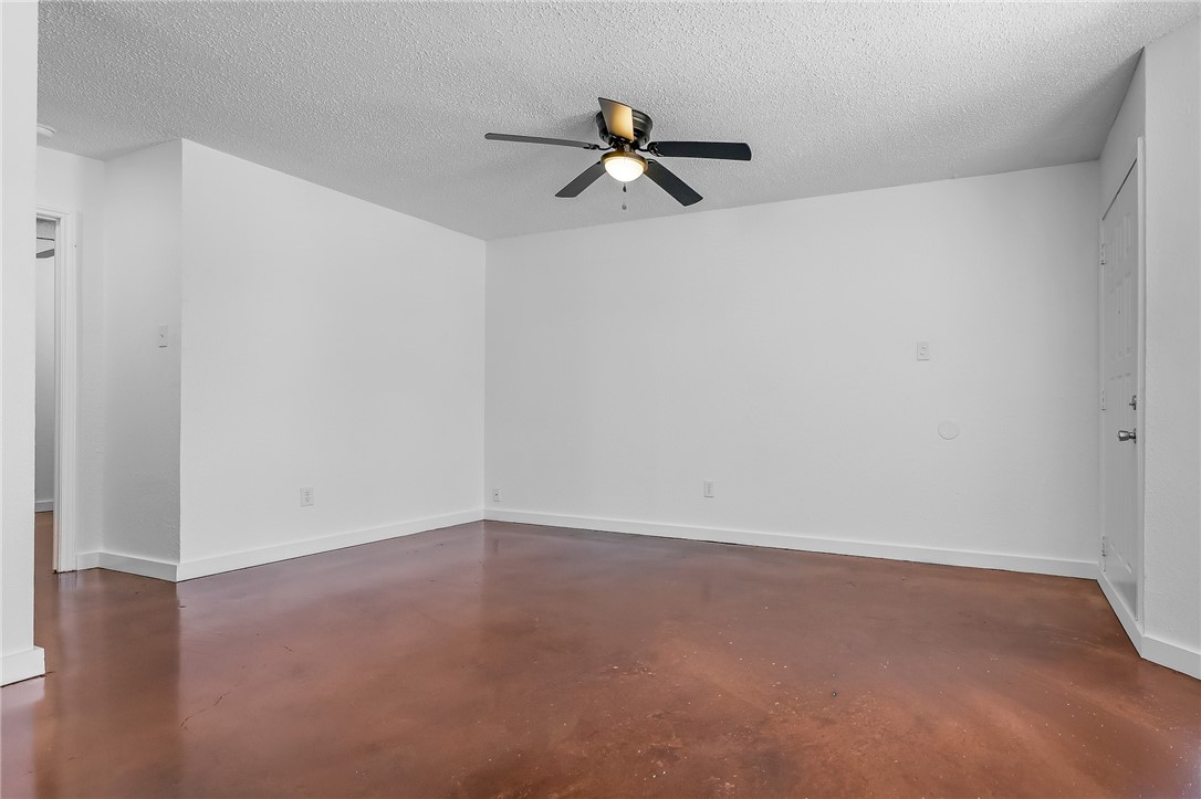 6641 Rhine Dr B Property Photo 3
