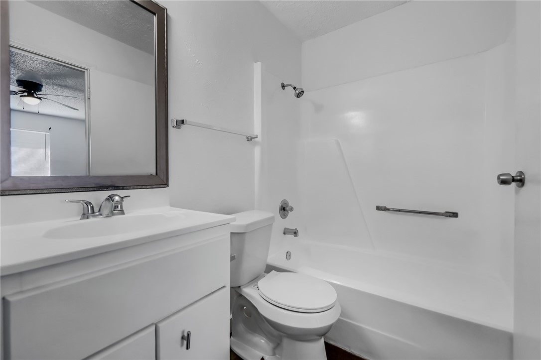 6641 Rhine Dr B Property Photo 13
