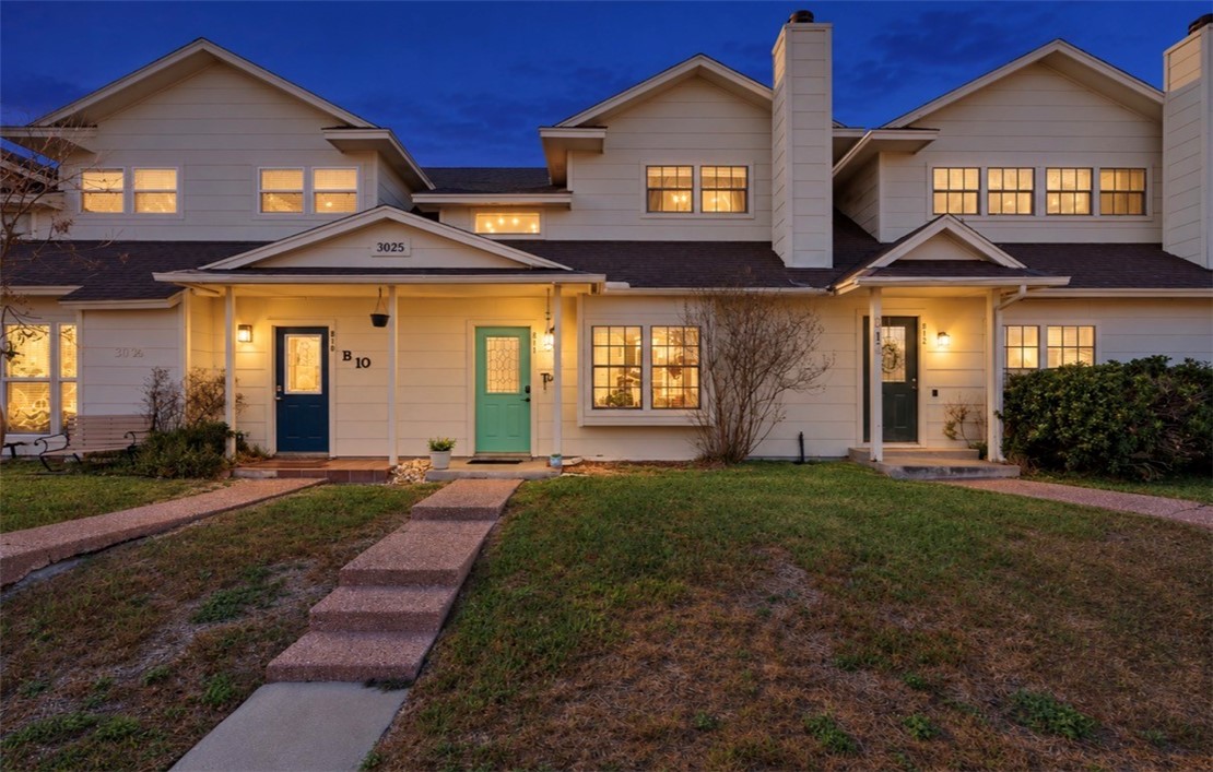 3025 Quail Springs B-11 Property Photo 1