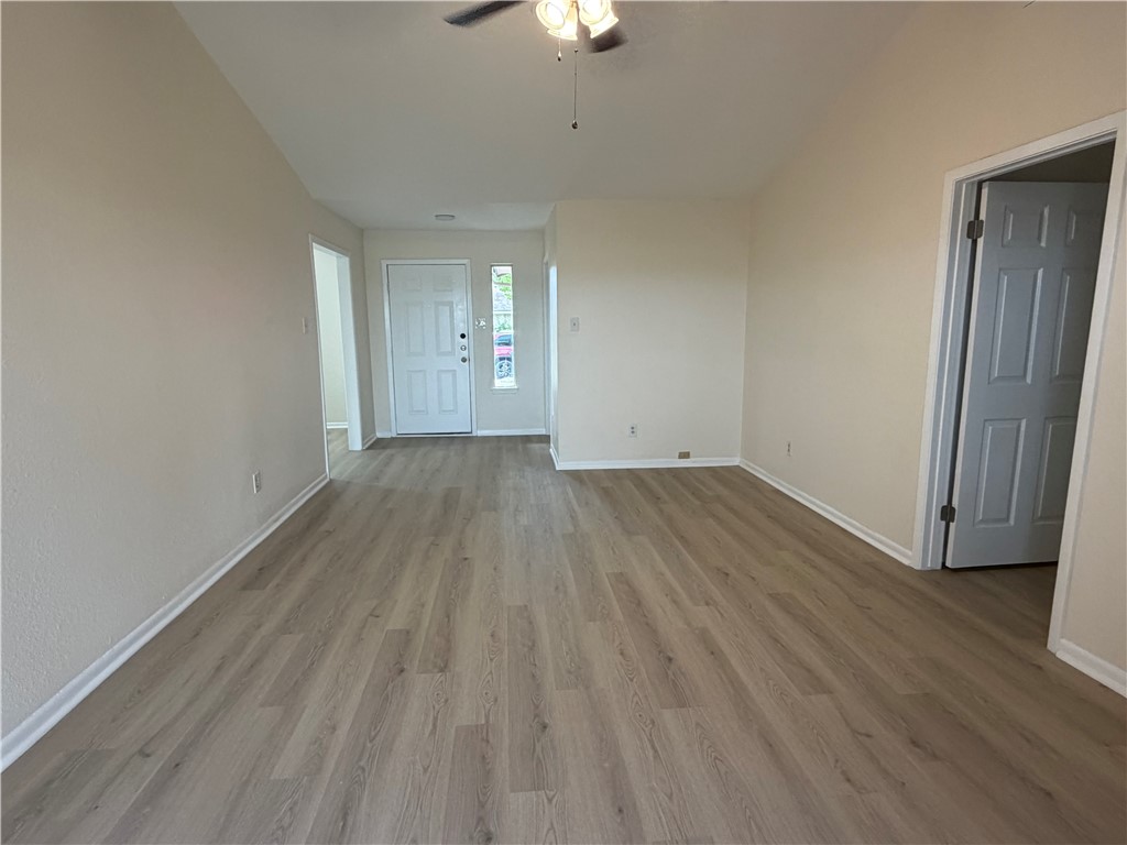 2009 Blue Angel St Property Photo 4