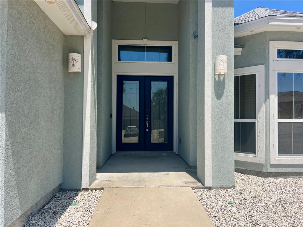 13922 Suntan Ave Property Photo 3