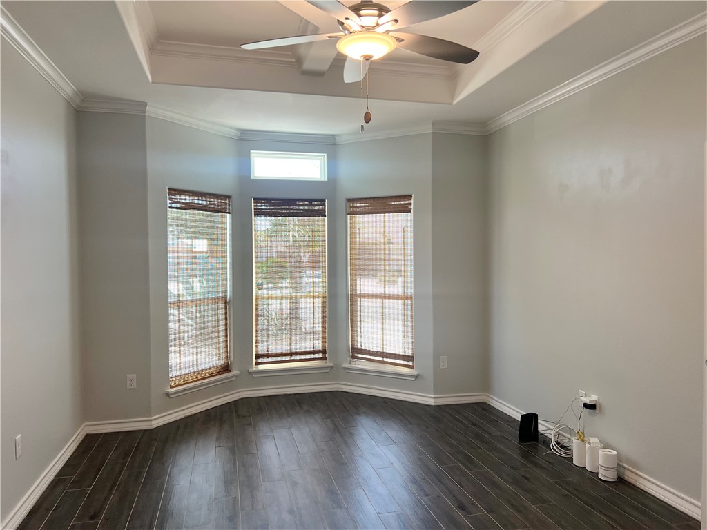 13922 Suntan Ave Property Photo 11