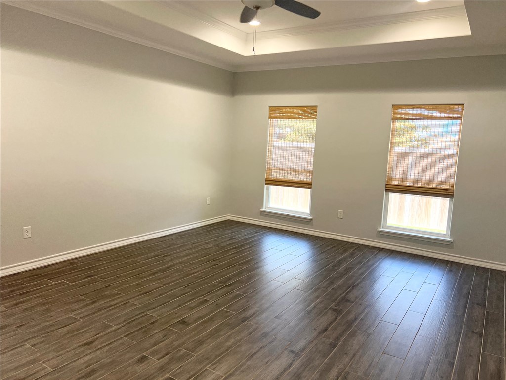 13922 Suntan Ave Property Photo 28