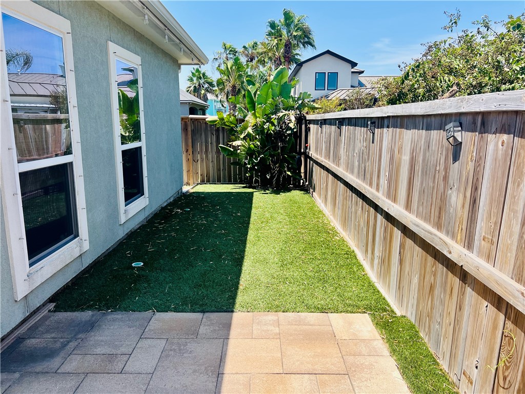13922 Suntan Ave Property Photo 51