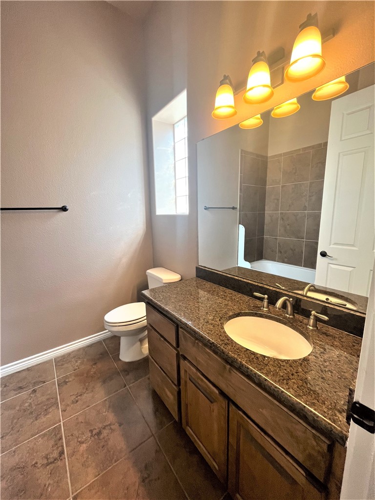 14910 Leeward Dr 802 Property Photo 12