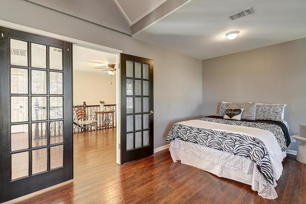 3417 Newcastle Property Photo 15