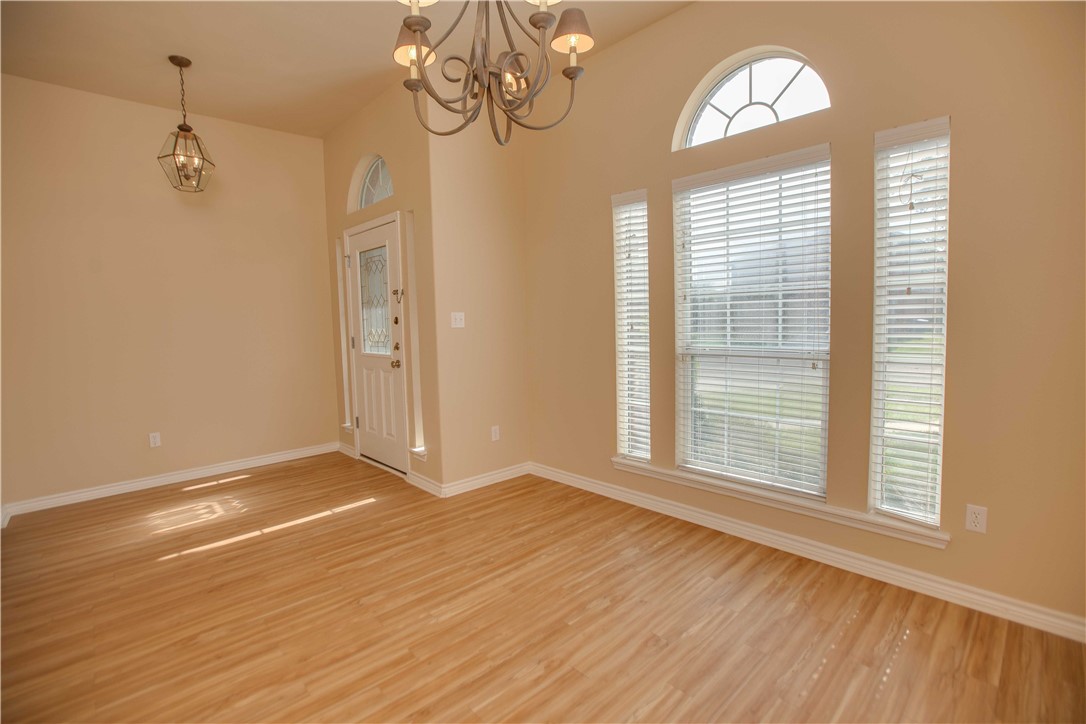 7517 Fort Griffen Dr Property Photo 8