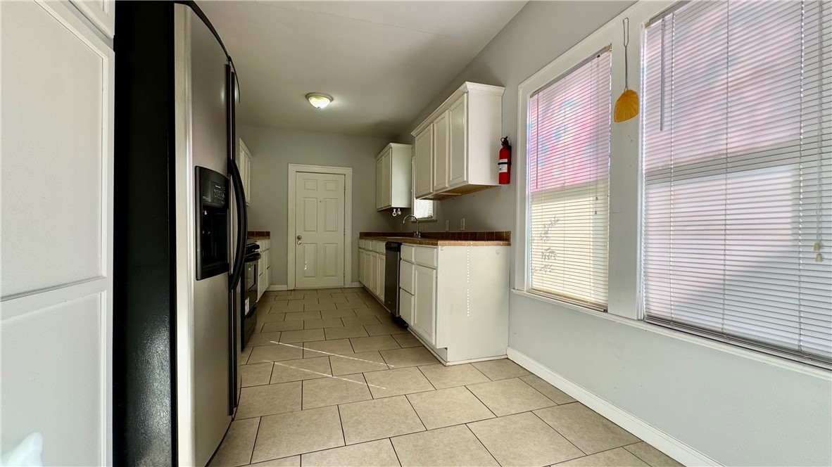 341 Palmero St Property Photo 9