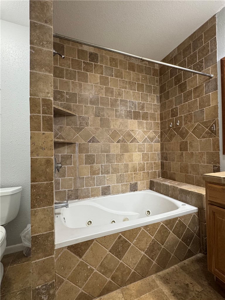 341 Palmero St Property Photo 23