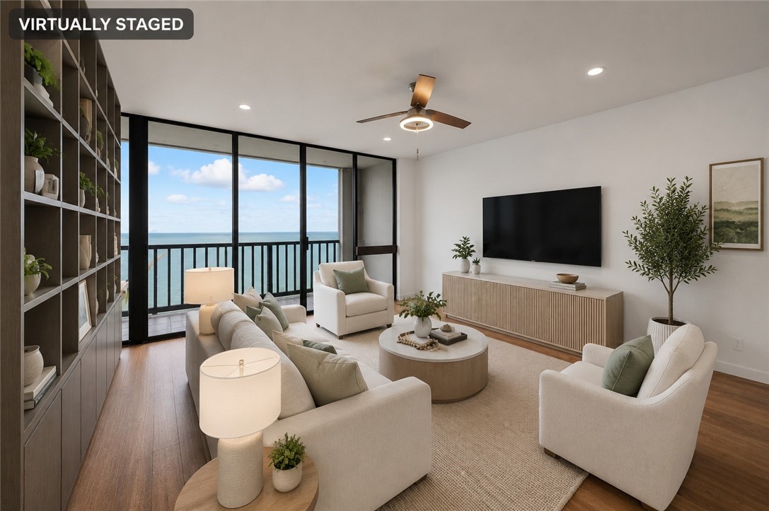 4334 Ocean Dr 605 Property Photo 12