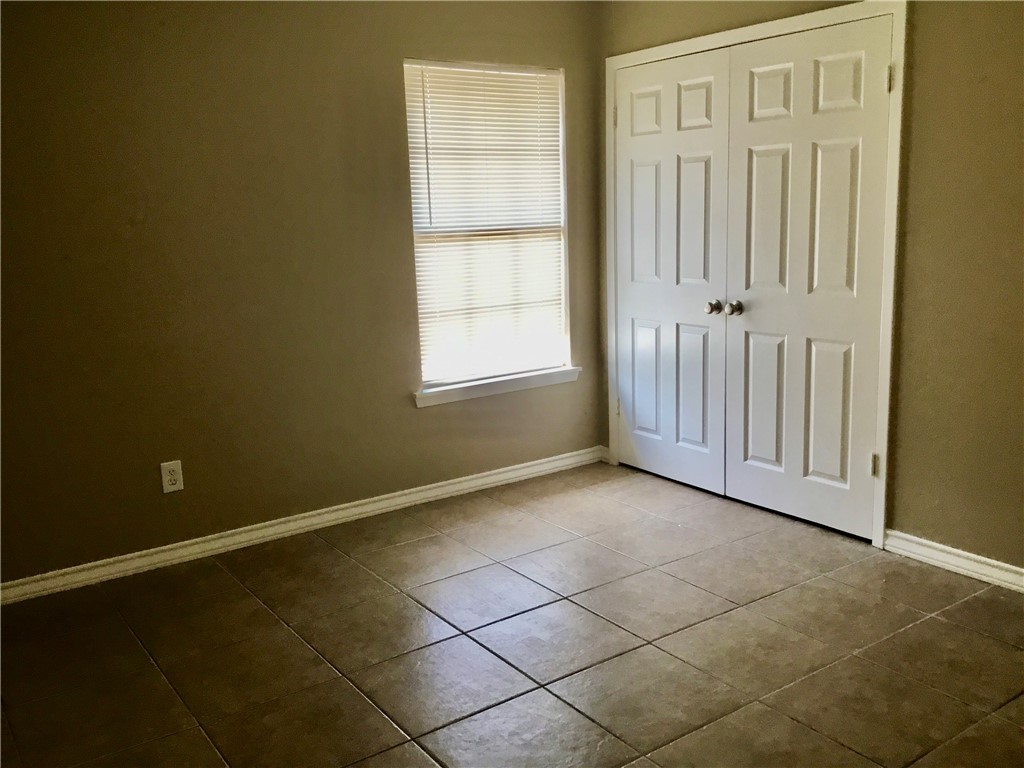 1110 Green Lane Dr Property Photo 16