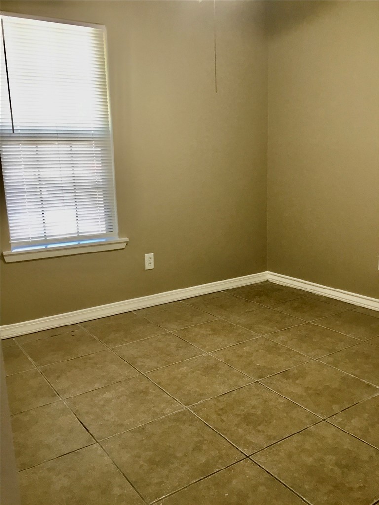 1110 Green Lane Dr Property Photo 17