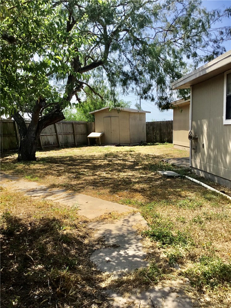 1110 Green Lane Dr Property Photo 27
