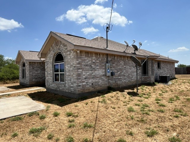 1115 Avenue A Property Photo 3