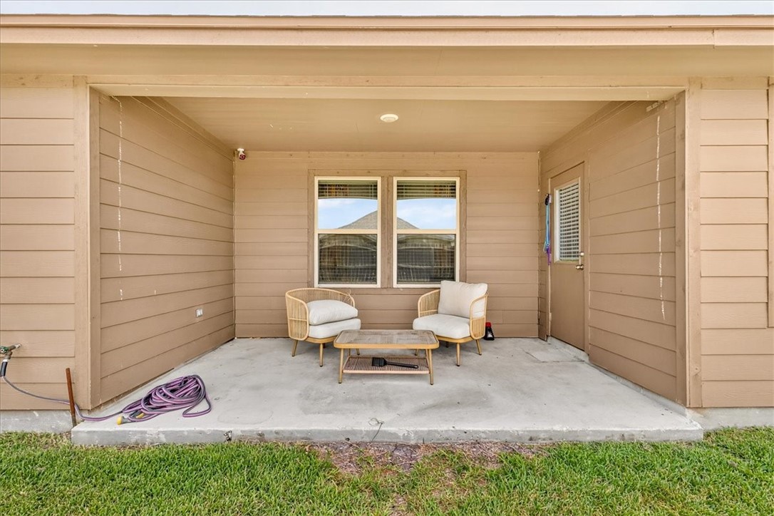 3913 Targaryen Way Property Photo 28