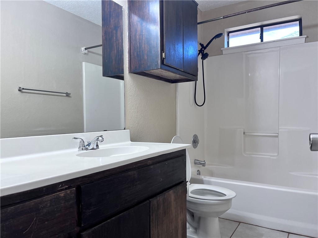 2226 Pebble Beach Dr Property Photo 7