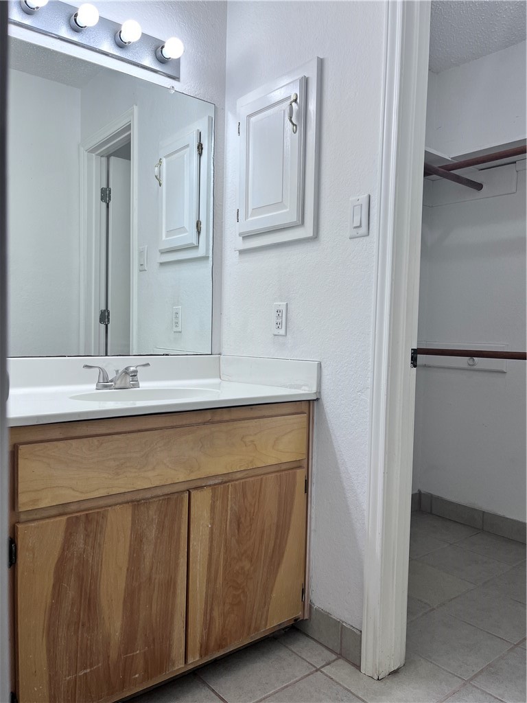 2226 Pebble Beach Dr Property Photo 12