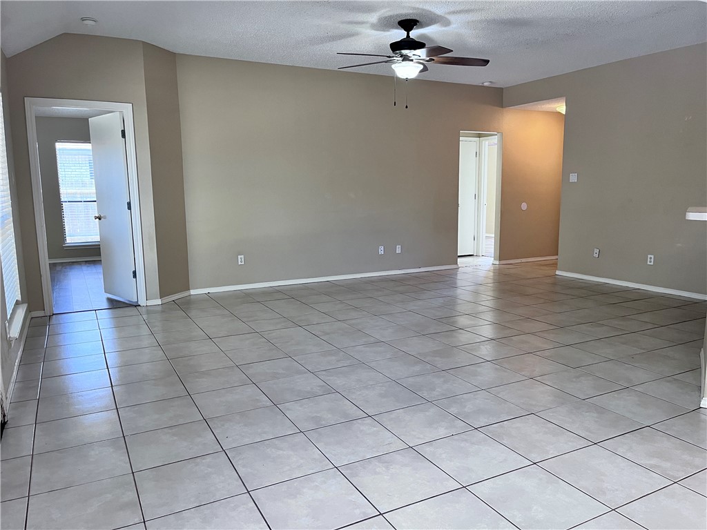 2226 Pebble Beach Dr Property Photo 16