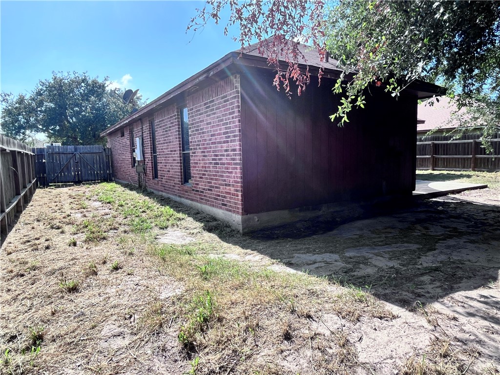 2226 Pebble Beach Dr Property Photo 21