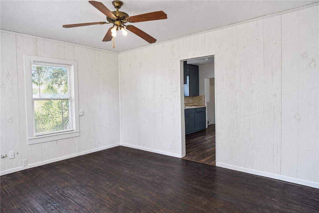 312 N Monroe St Property Photo 25