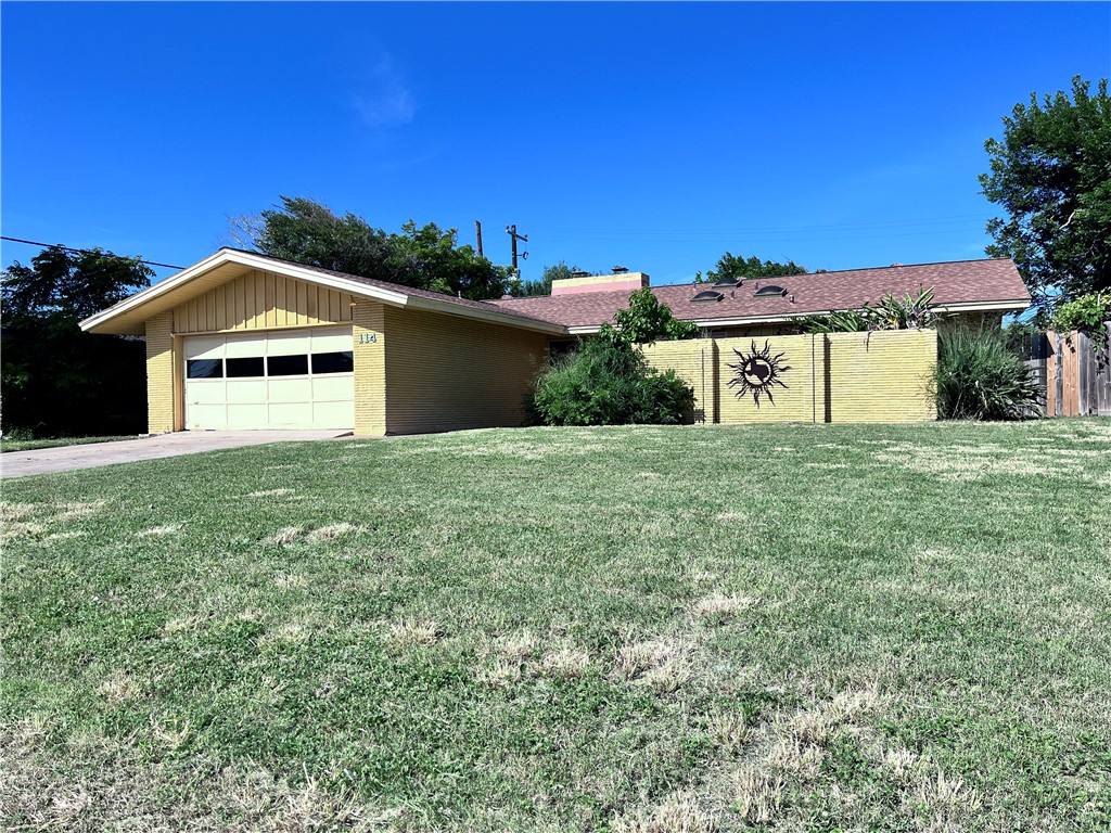 114 E Janin Cir Property Photo 1