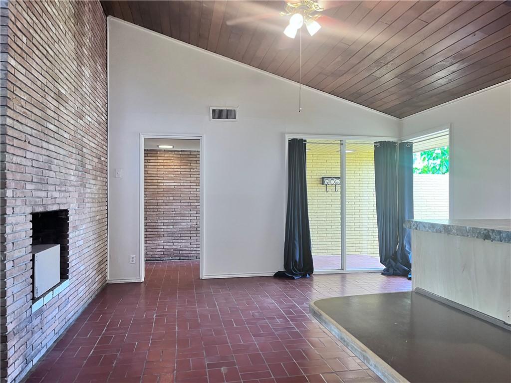114 E Janin Cir Property Photo 14