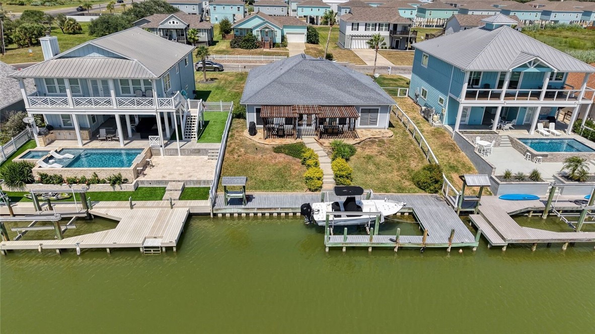 105 Windjammer St Property Photo 43