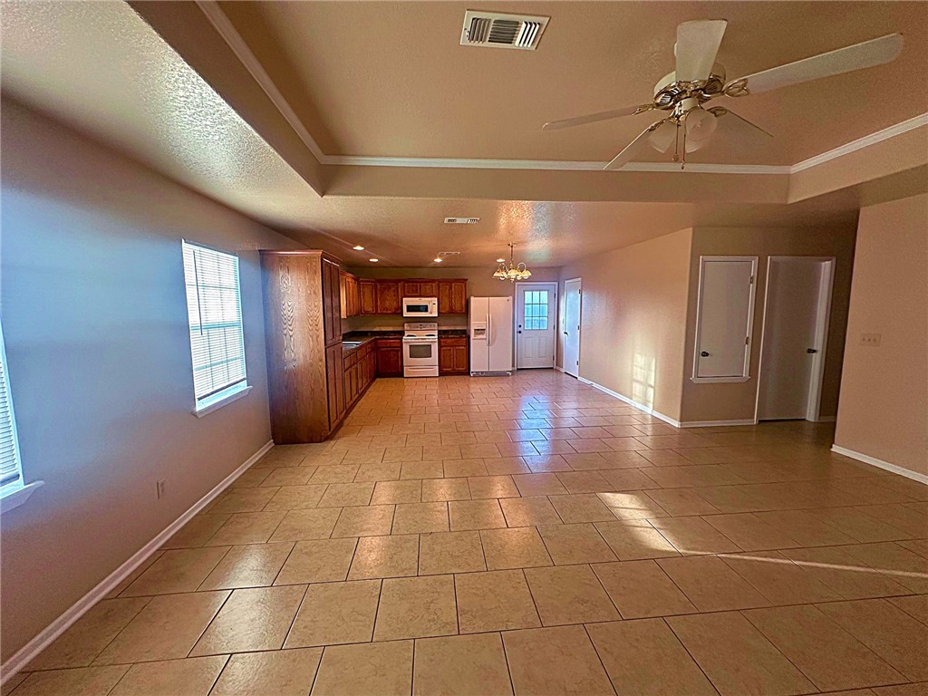 279 Edwards Ave Property Photo 4