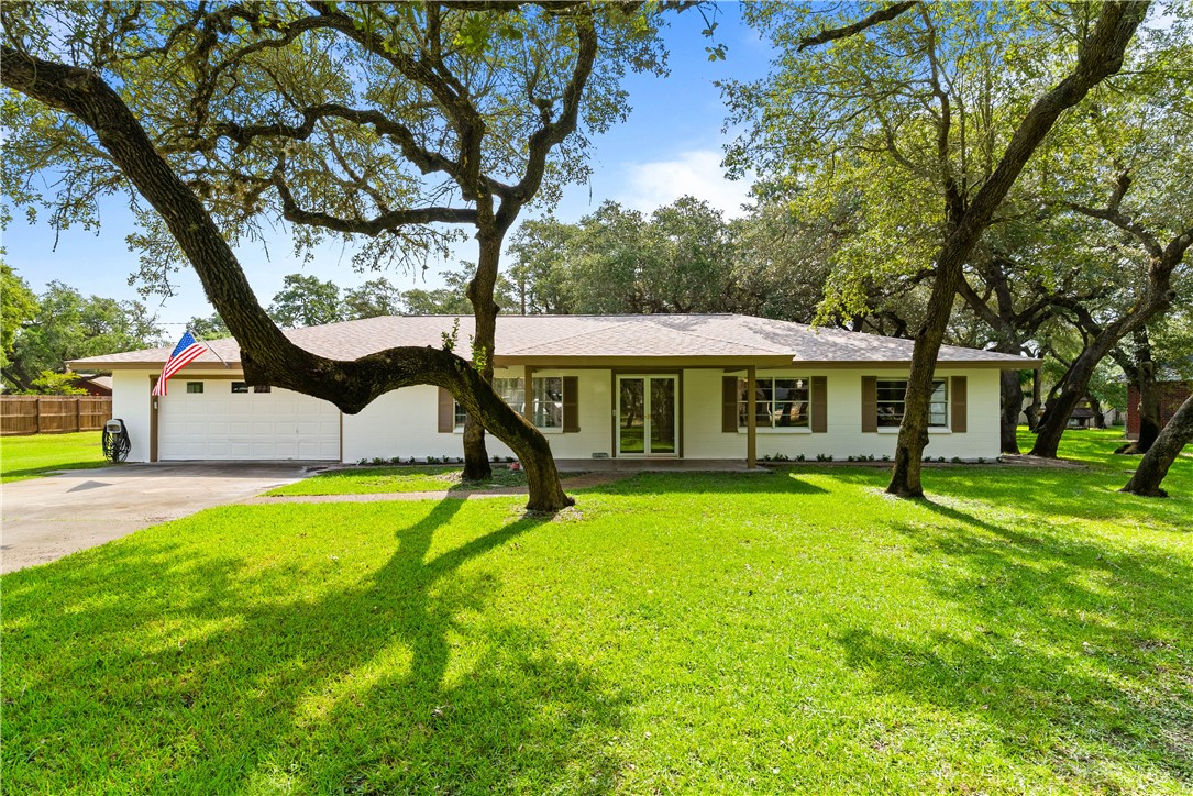 34 Redbird Property Photo 1