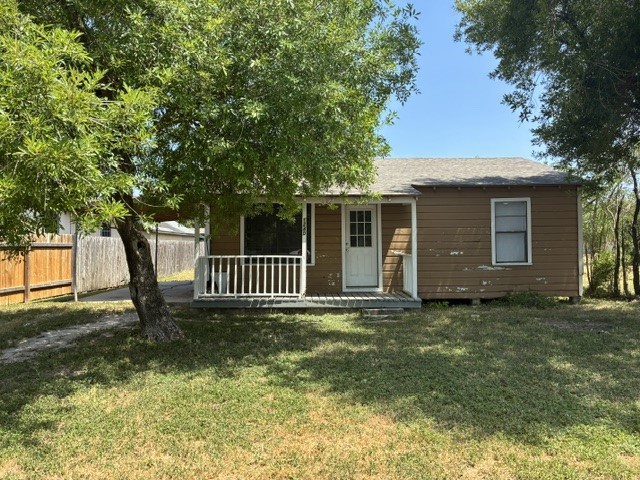 1240 E Nettie Ave Property Photo 1
