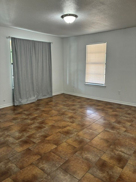 1240 E Nettie Ave Property Photo 4