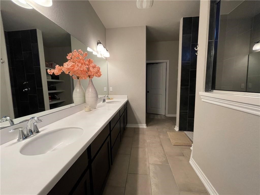 8022 Calma St Property Photo 4