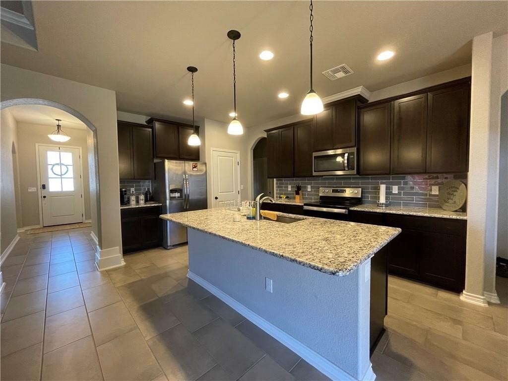 8022 Calma St Property Photo 5