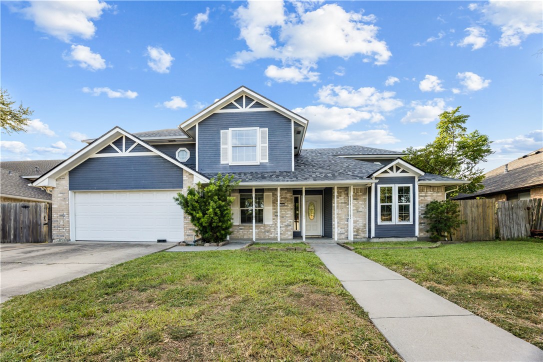 2302 Twin Oaks Dr Property Photo 1