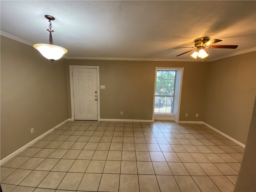 6702 Everhart H-108 Property Photo 3