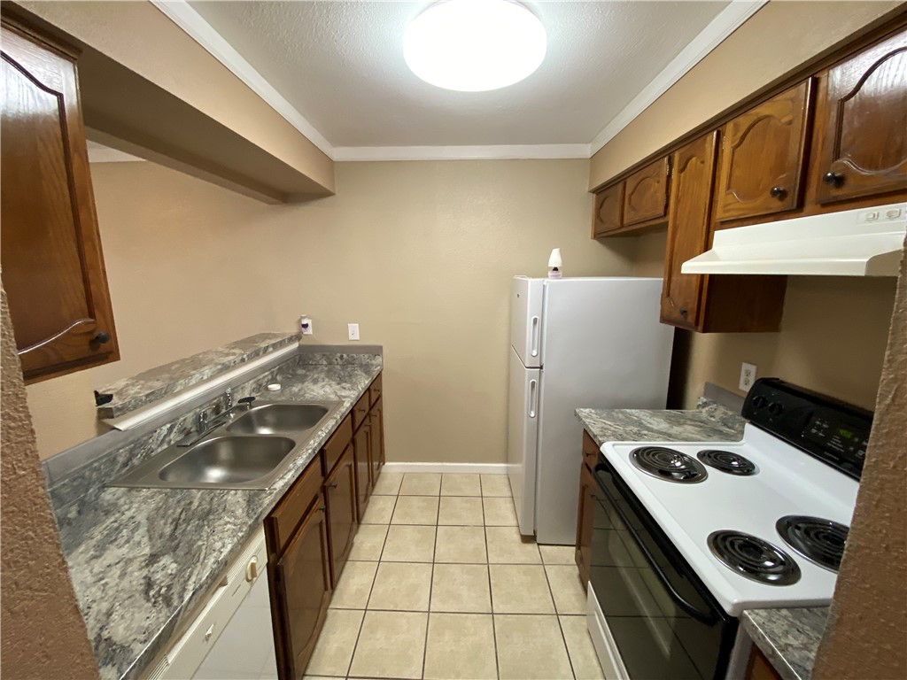 6702 Everhart H-108 Property Photo 5
