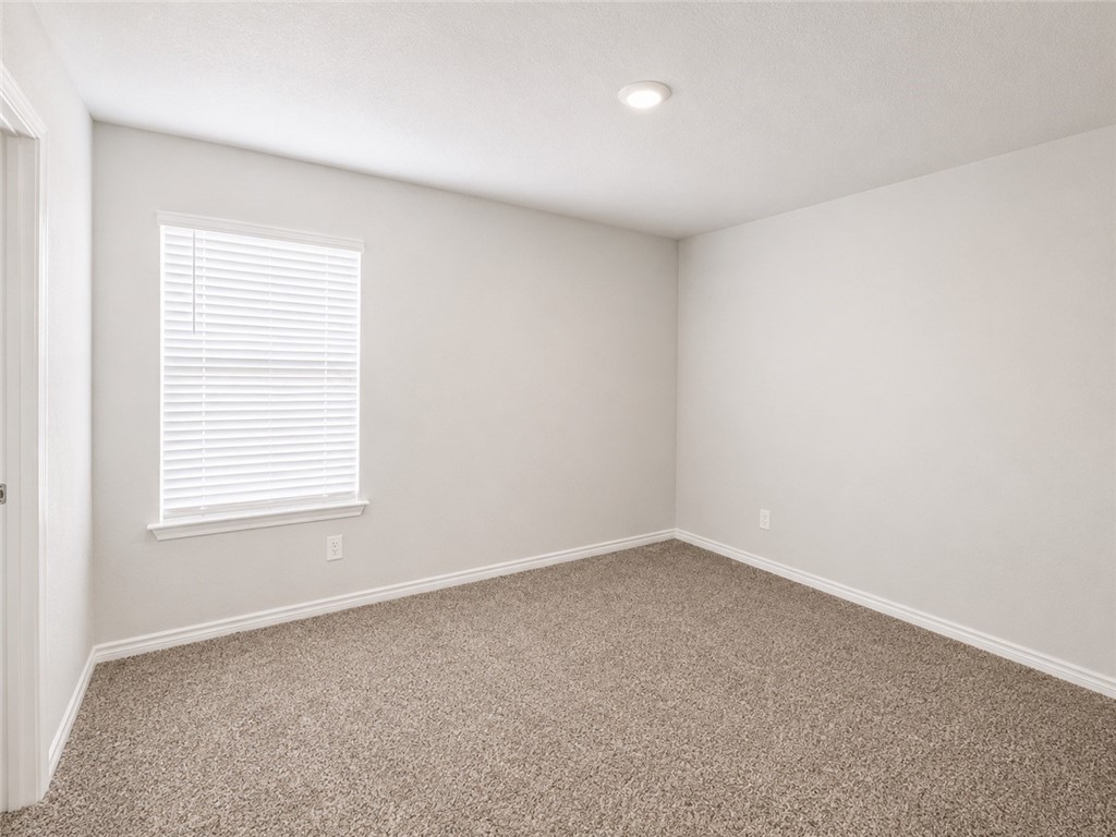 3922 Jayden Dr Property Photo 3