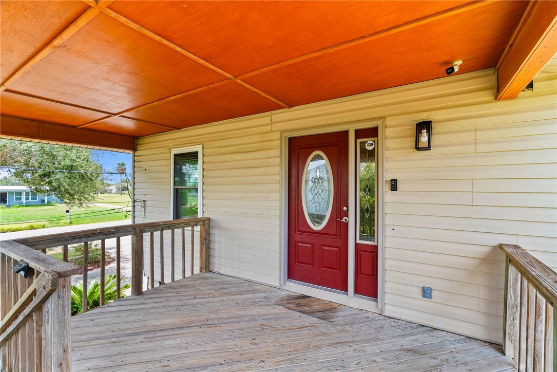 2825 Debra Lane Property Photo 4