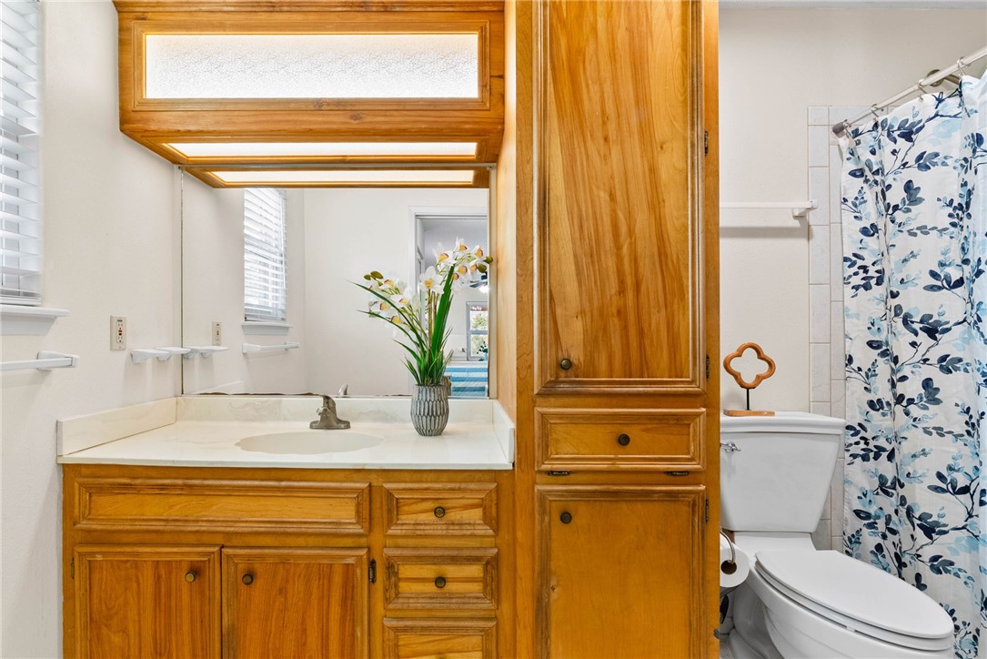 2825 Debra Lane Property Photo 14