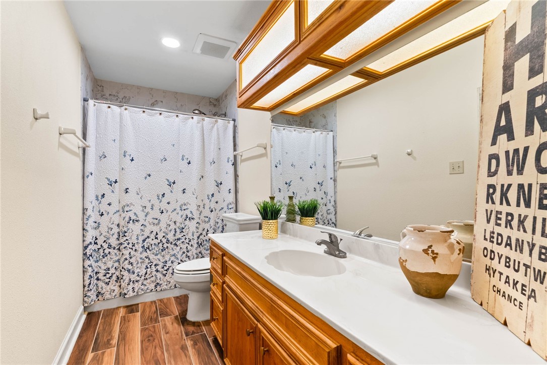 2825 Debra Lane Property Photo 17