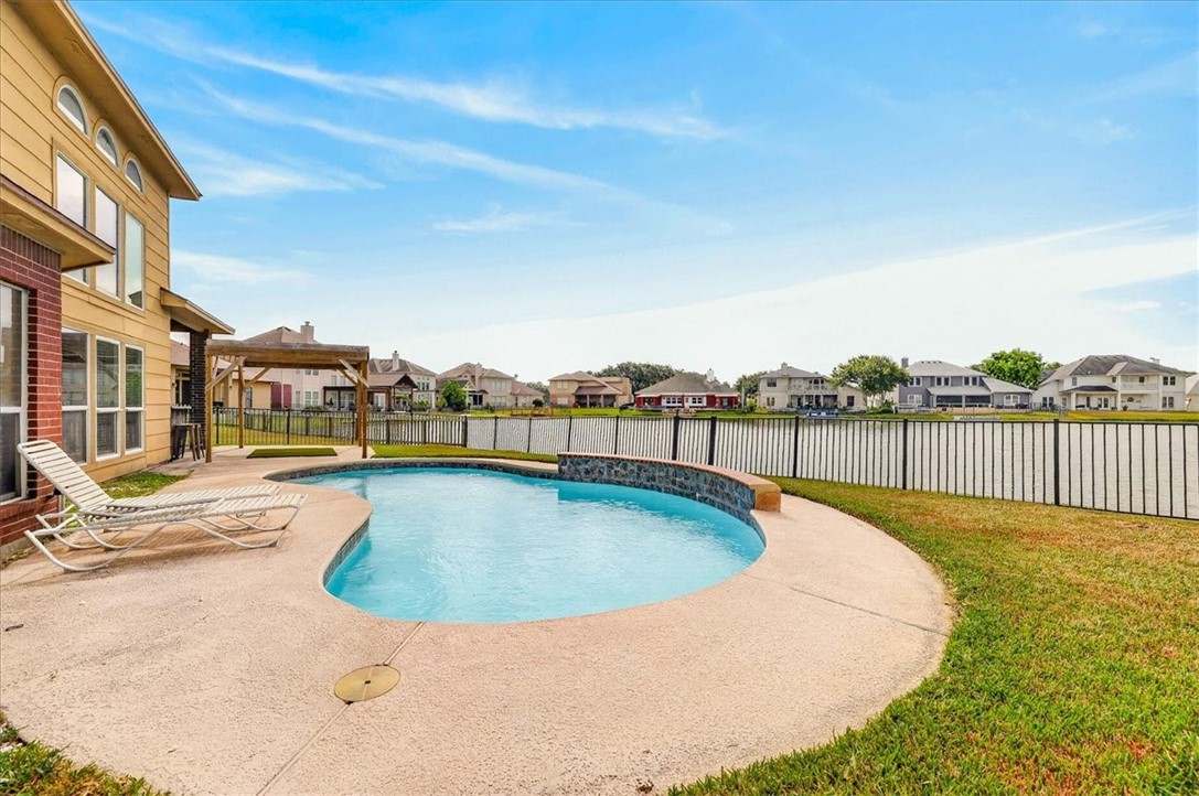 7414 Lake Micala Dr Property Photo 3