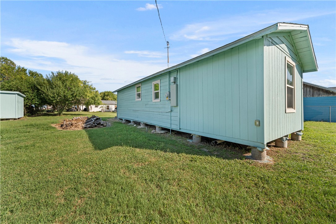 424 First St Property Photo 17