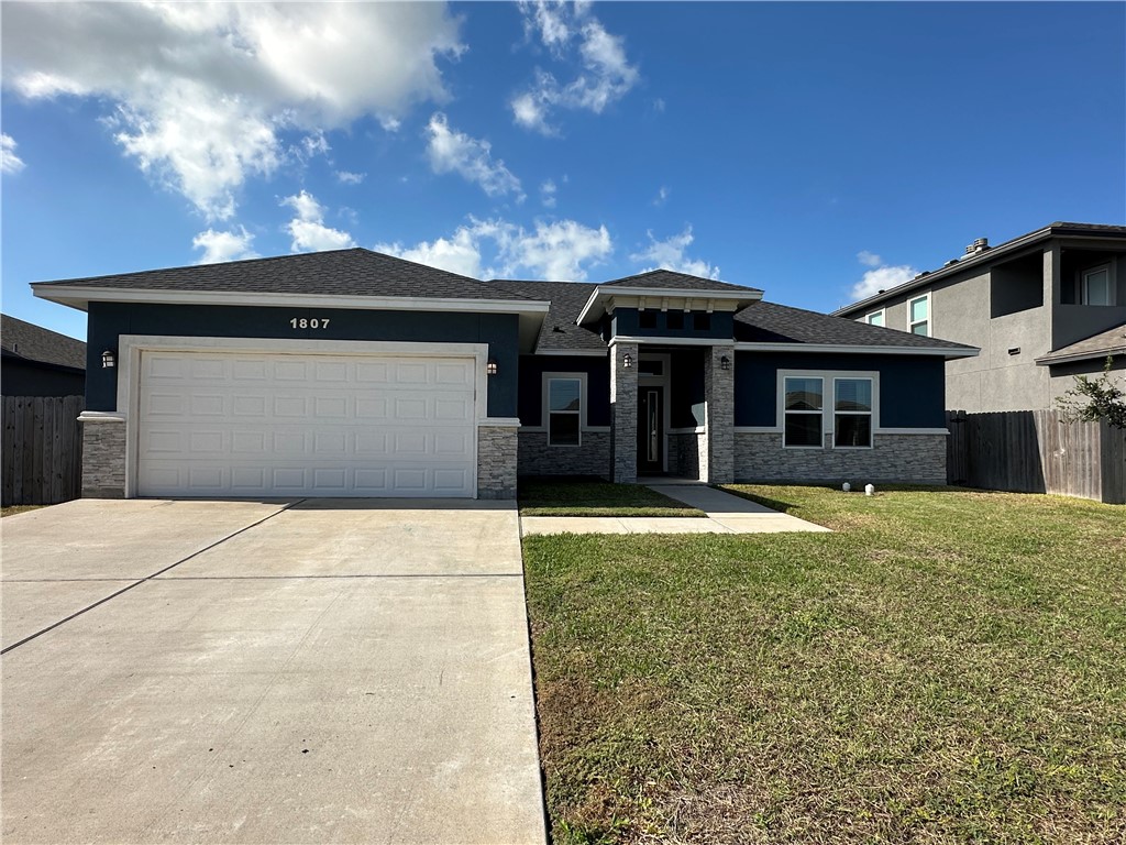 1807 Bay Landing Dr Property Photo 1