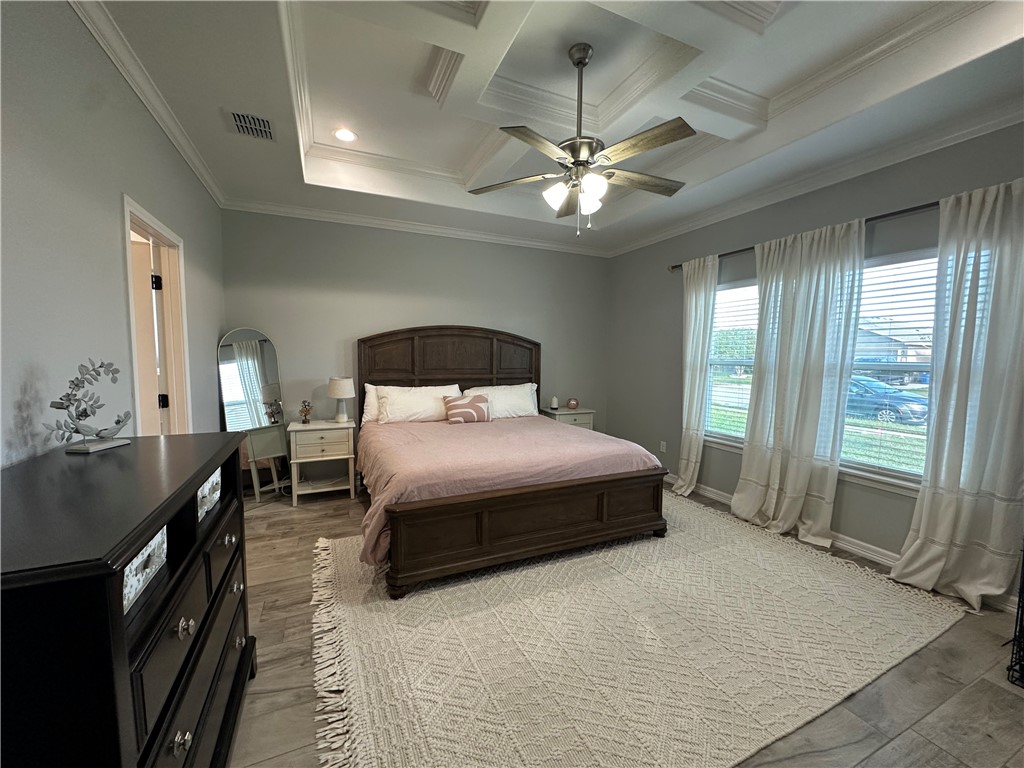 1807 Bay Landing Dr Property Photo 2