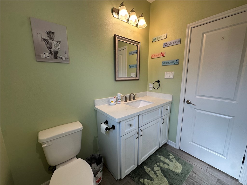 1807 Bay Landing Dr Property Photo 24