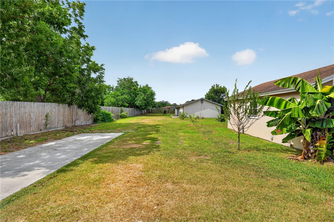 4905 Curtis Clark Dr Property Photo 17